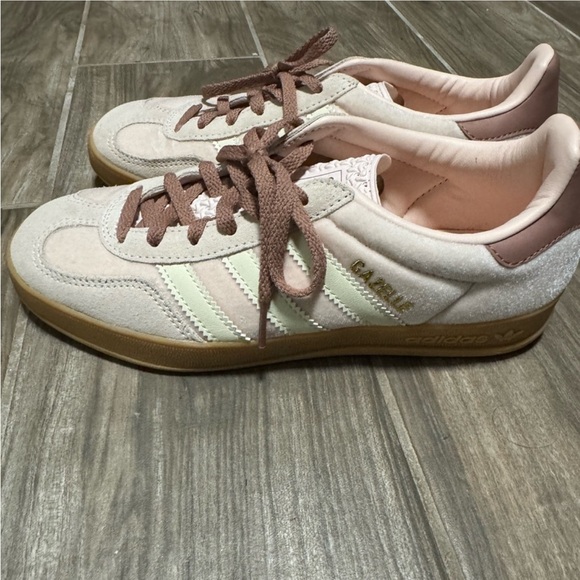 Adidas Women’s Gazelle size 5.5.